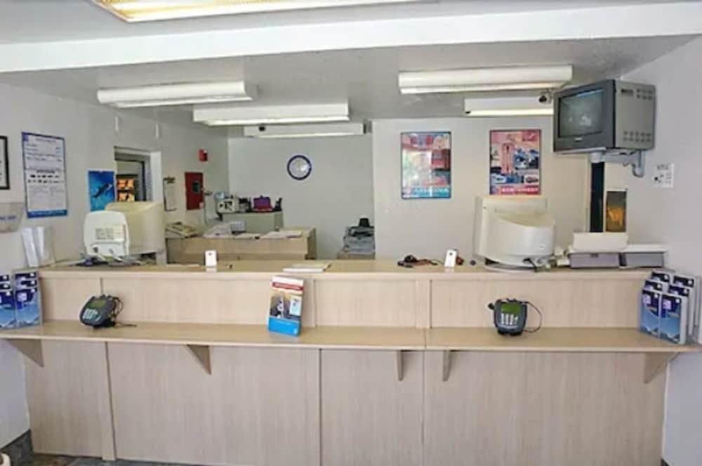 Motel 6-Bismarck, Nd Екстер'єр фото