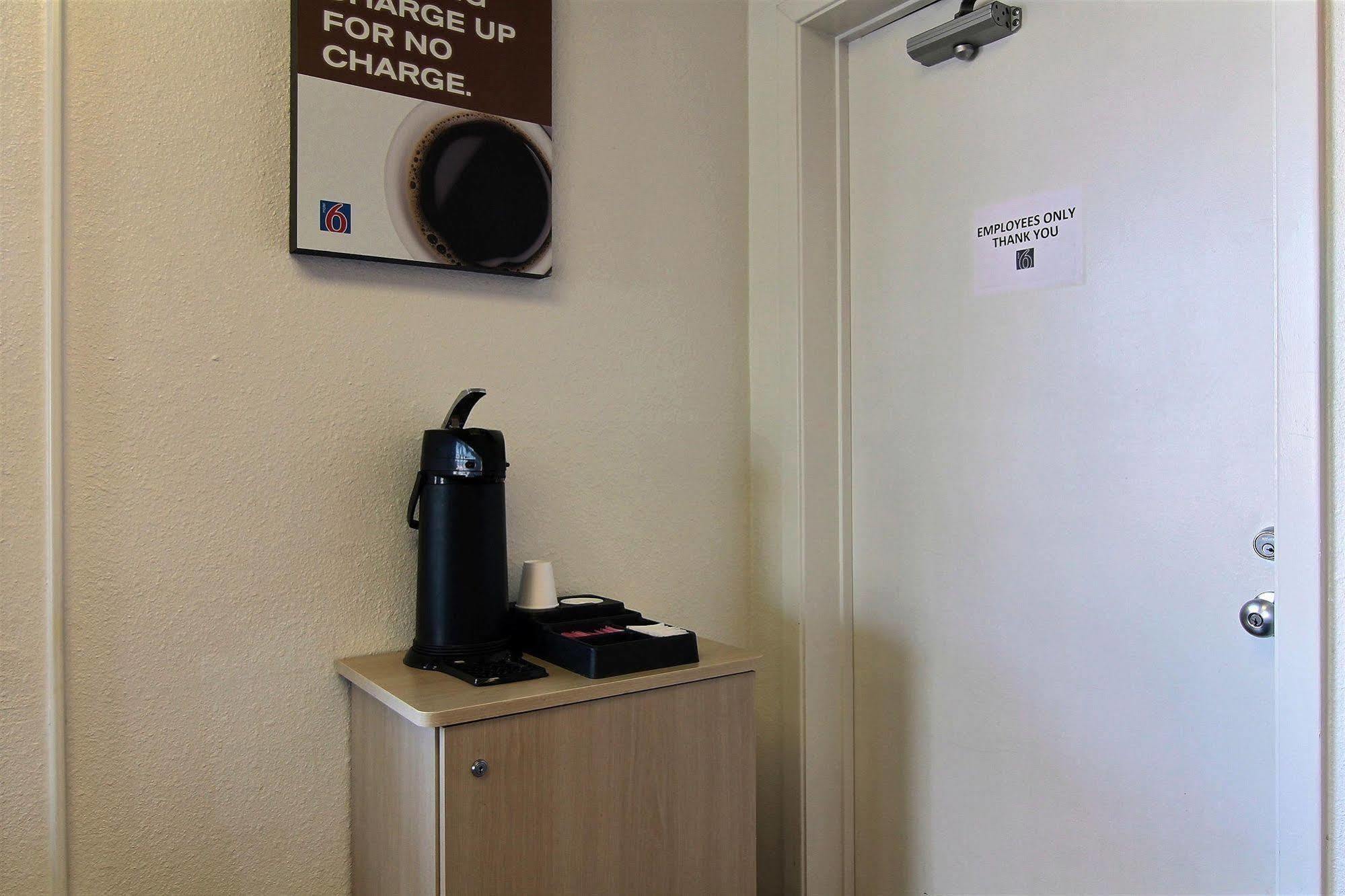 Motel 6-Bismarck, Nd Екстер'єр фото