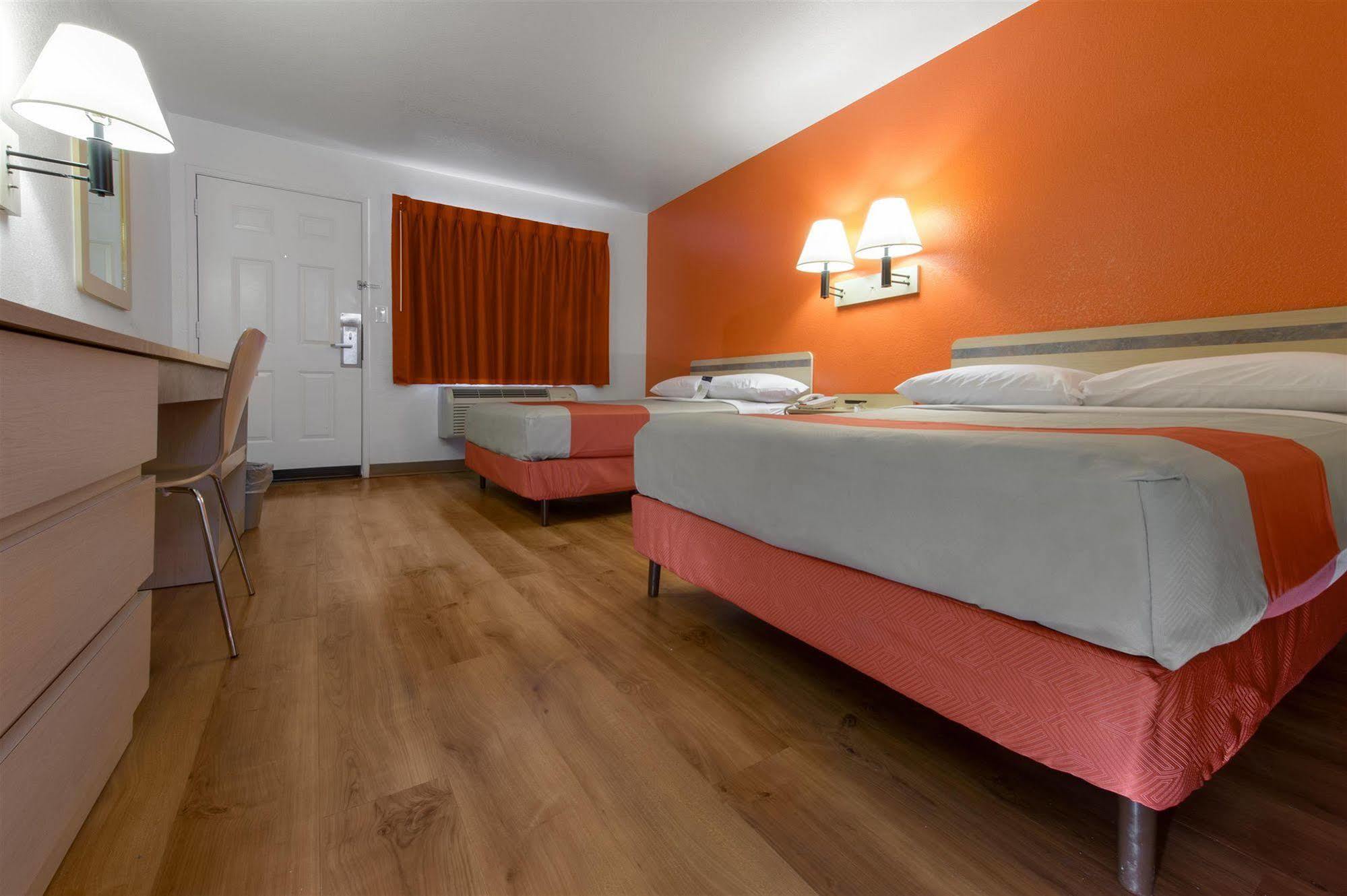 Motel 6-Bismarck, Nd Екстер'єр фото